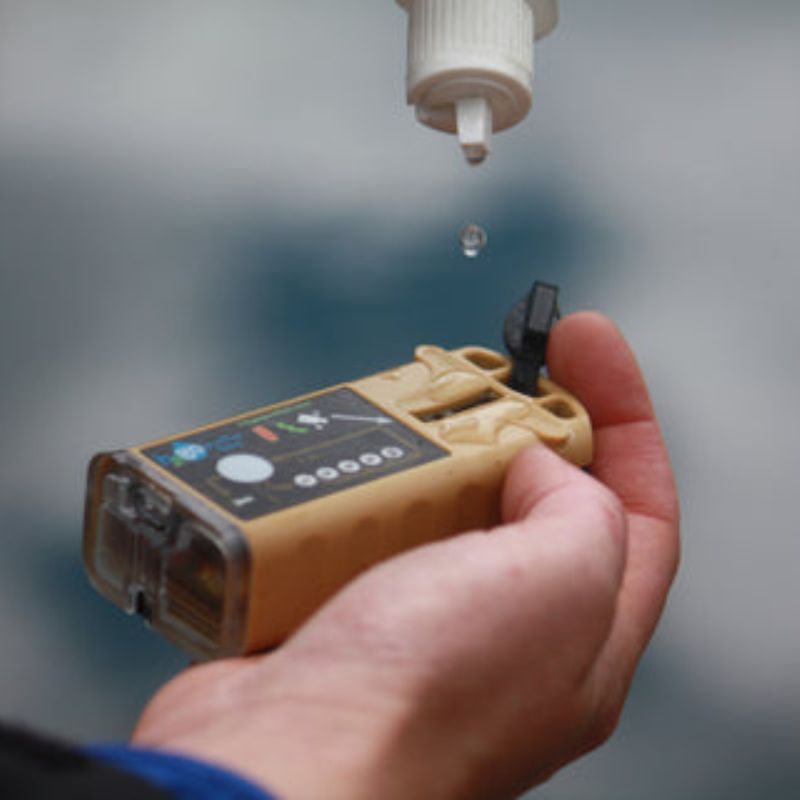 Purificateurs d'eau : Filtration Portable pour Randonnée et Survivalisme