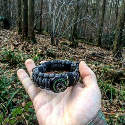 Escape Evade Pathfinder Paracord Bracelet