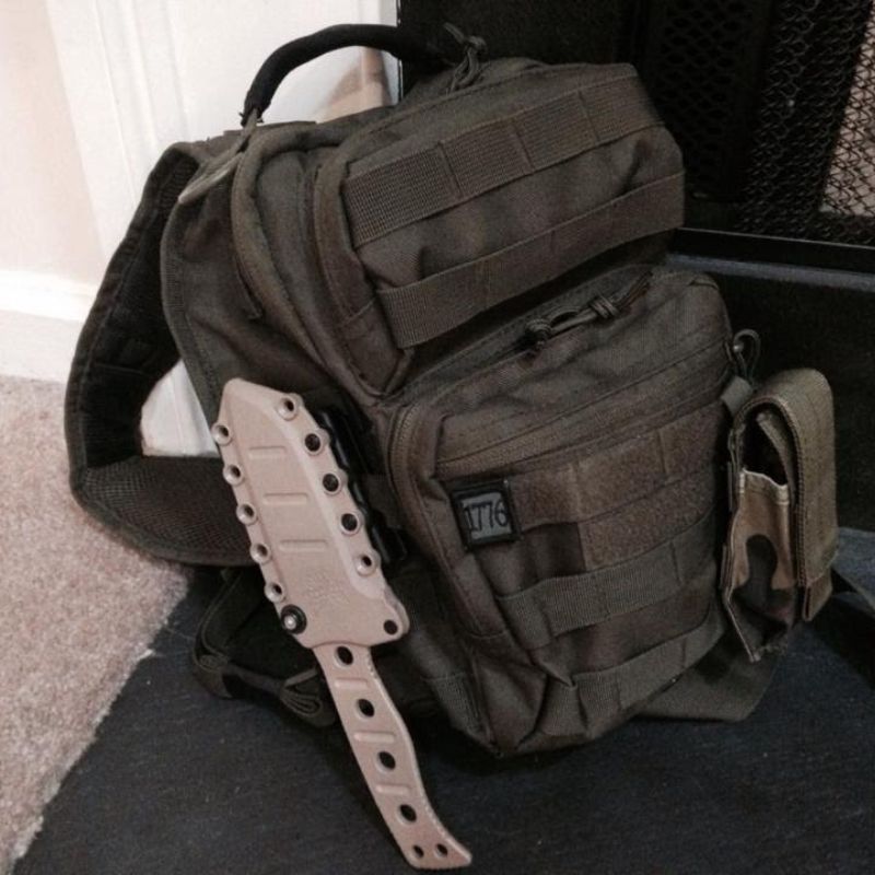 Rover Sling Pack - Black